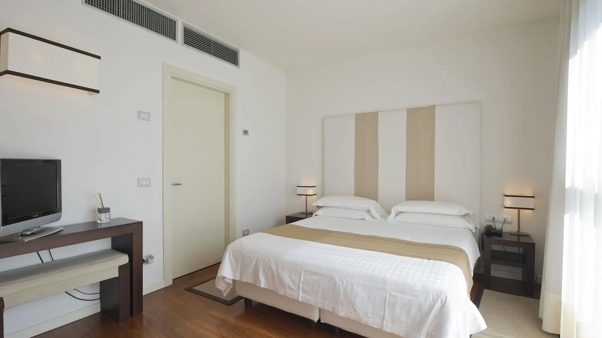 Eden Rock Resort Florence Aparthotel