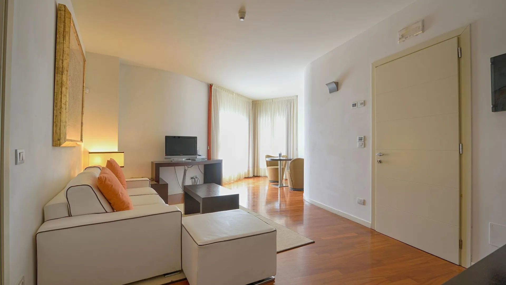 Eden Rock Resort Florence Aparthotel