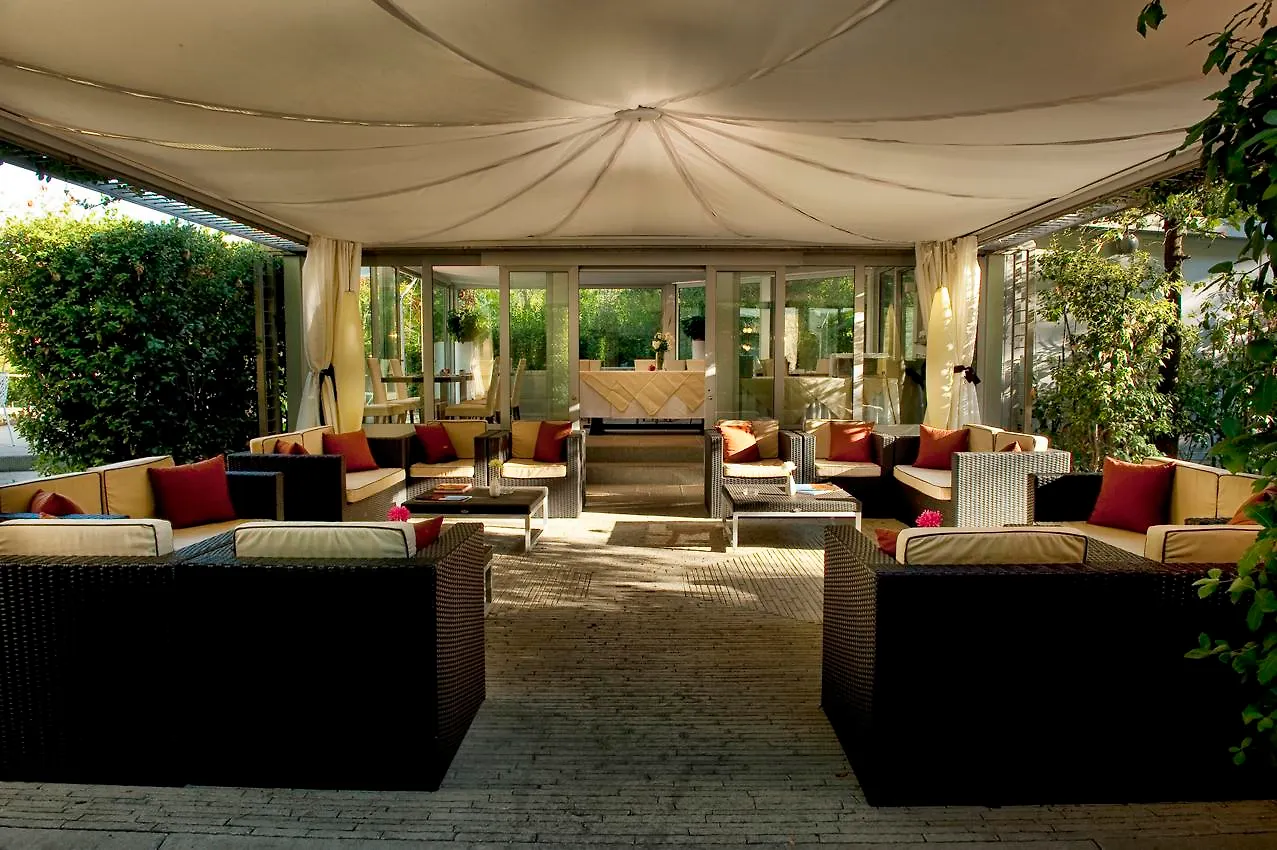 Eden Rock Resort Florence Aparthotel