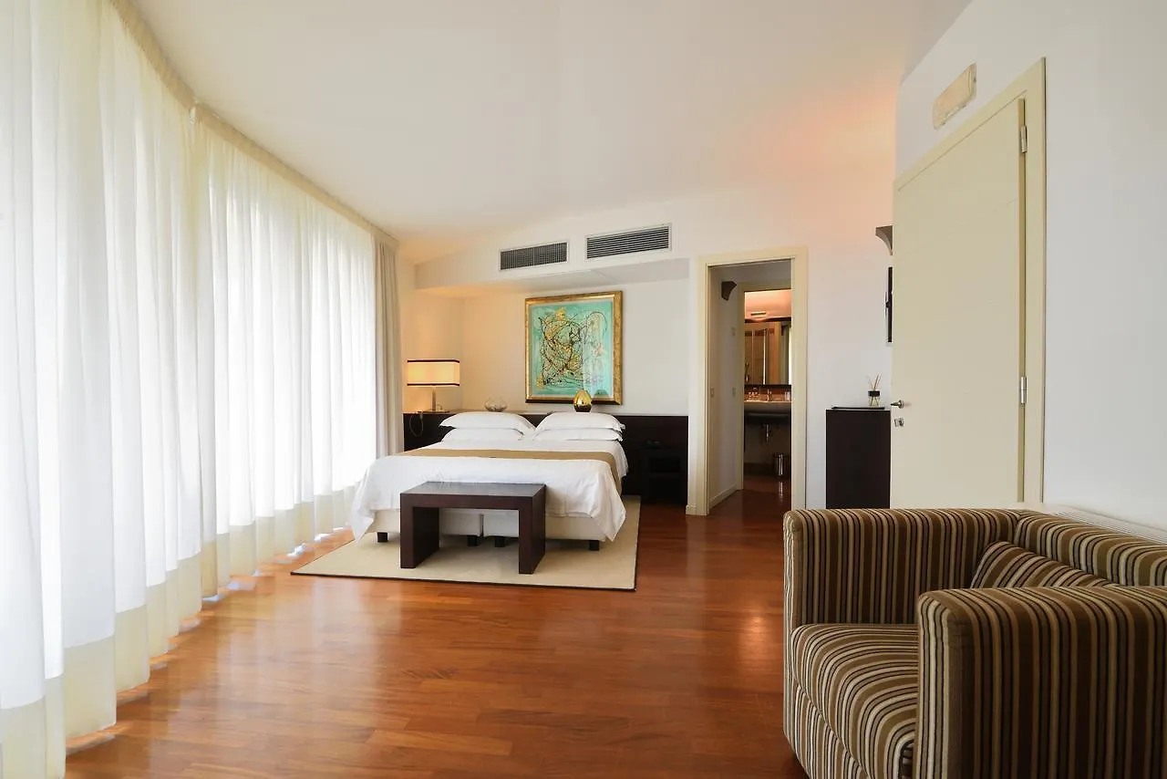Eden Rock Resort Florence 4*,  Italy