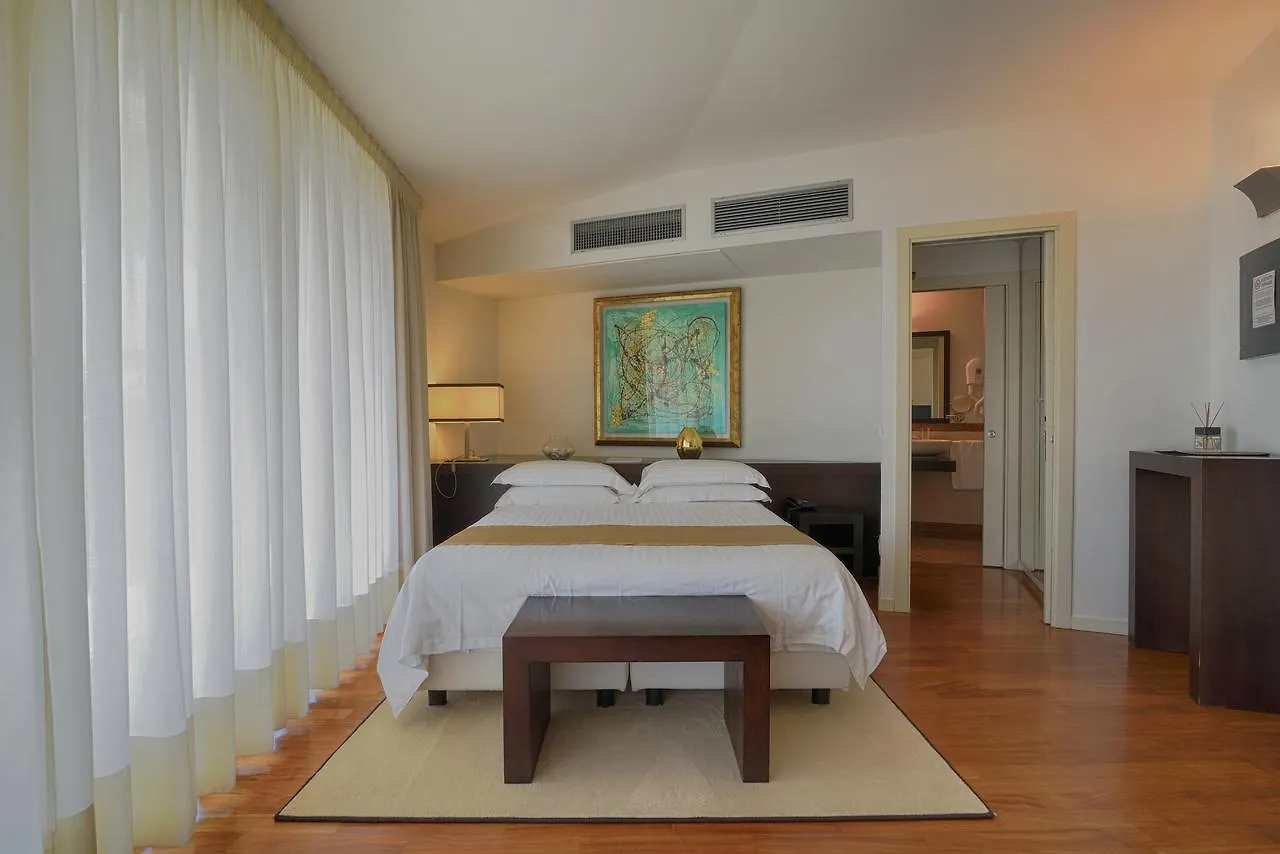**** Aparthotel Eden Rock Resort Florence Italy